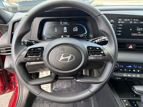 Certified 2025 Hyundai Elantra Sport FWD image 23