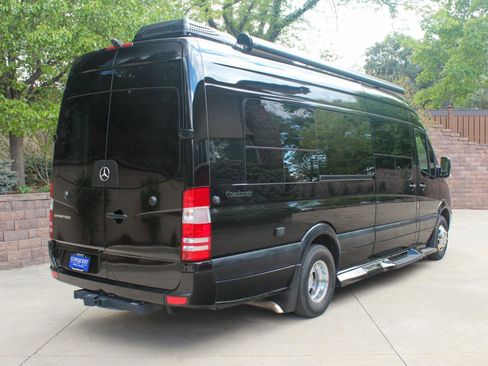 Used 2017 Mercedes-Benz Sprinter 3500 image 6