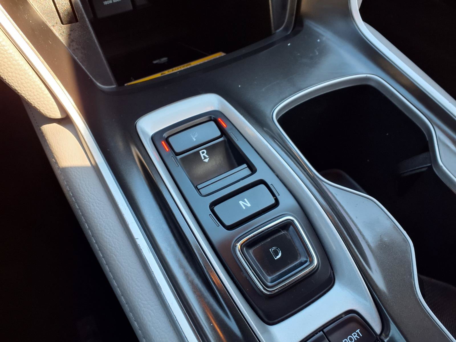 Used 2018 Honda Accord Touring image 14