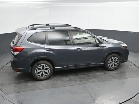 Used 2020 Subaru Forester Premium image 13