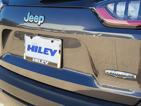 Used 2022 Jeep Cherokee Latitude Lux image 30