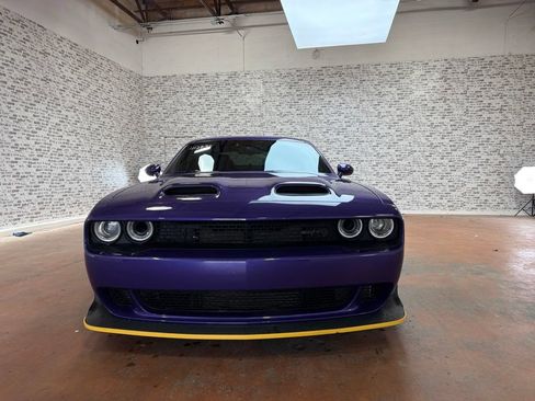Used 2023 Dodge Challenger SRT Hellcat RWD image 2