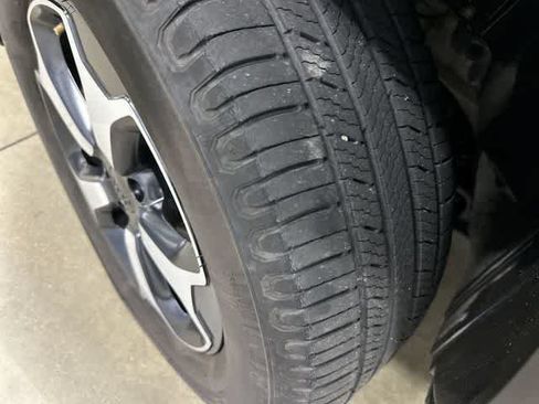Used 2021 Jeep Renegade Trailhawk AWD/4WD image 29
