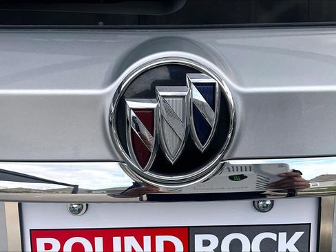 Used 2022 Buick Encore Preferred w/ Safety Package image 9