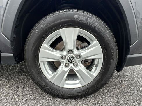 Used 2021 Toyota RAV4 XLE image 11