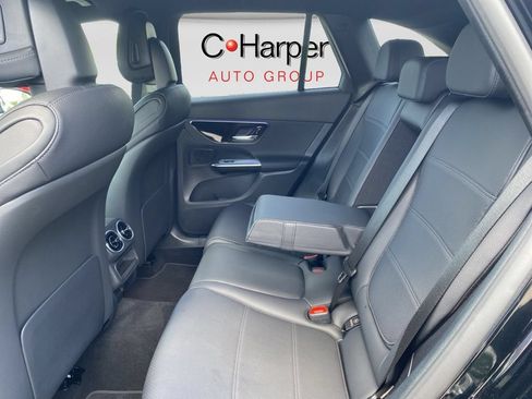 Used 2025 Mercedes-Benz GLC 300 image 19