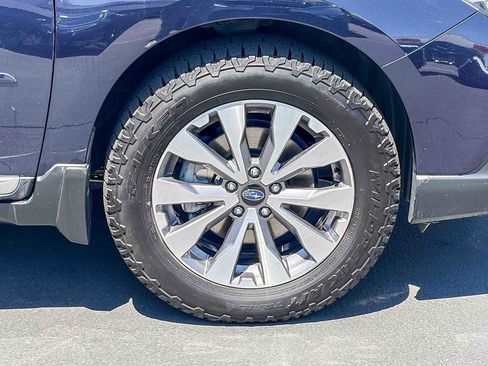 Used 2018 Subaru Outback 3.6R Touring w/ Popular Package #3 AWD/4WD image 9