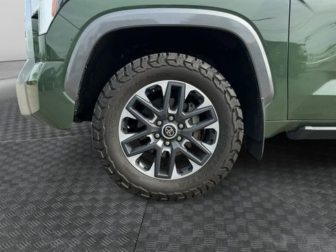 Used 2022 Toyota Tundra Limited w/ Power Package AWD/4WD image 13