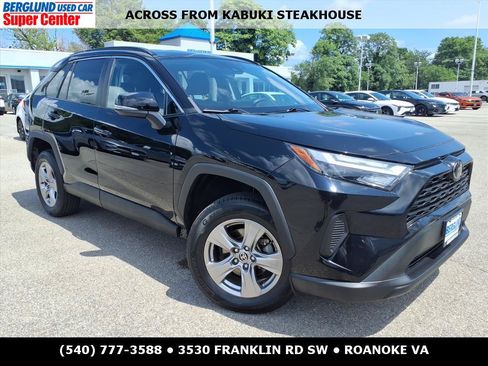 Used 2023 Toyota RAV4 XLE FWD image 1