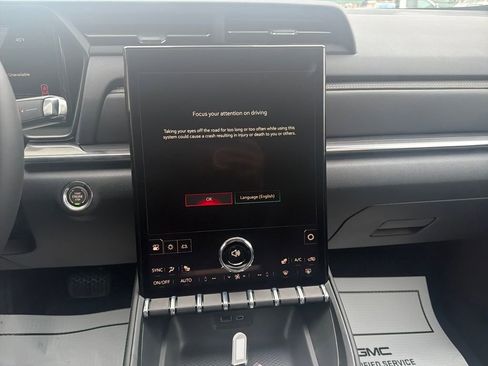 New 2026 GMC Terrain Elevation w/ Elevation Premium Package image 39