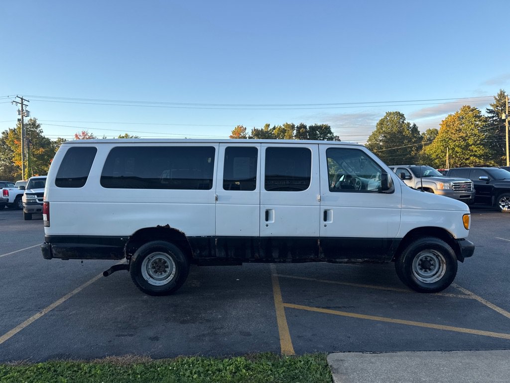 Used 2003 Ford E-350 and Econoline 350 XL RWD image 5