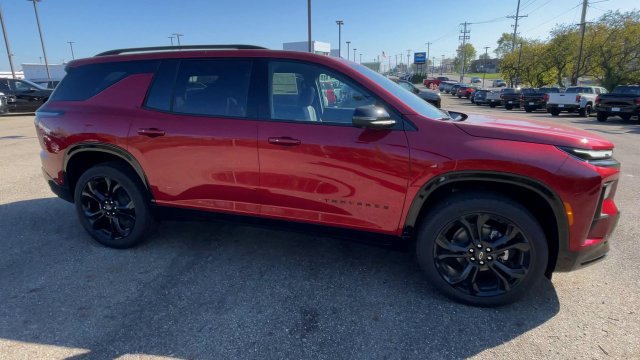 New 2027 Chevrolet Traverse RS w/ LPO, Floor Liner Package AWD/4WD image 3