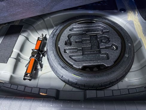 Used 2020 Nissan Sentra SV image 31