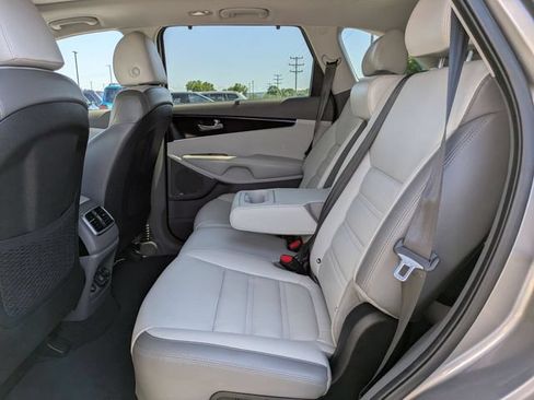 Used 2019 Kia Sorento SX AWD/4WD image 21
