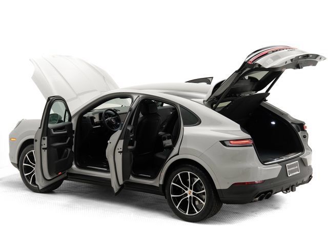 Certified 2026 Porsche Cayenne Coupe AWD/4WD image 27