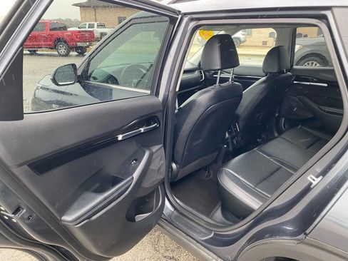 Used 2021 Kia Seltos SX w/ SX Sunroof Package AWD/4WD image 27
