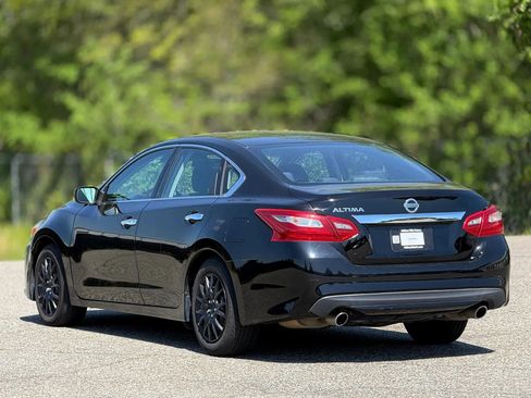 Used 2018 Nissan Altima 2.5 S w/ S Convenience Package image 10