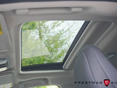 Used 2025 Subaru Crosstrek 2.5i Premium AWD/4WD image 8