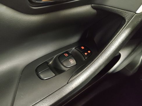 Used 2017 Nissan Altima 2.5 SV w/ Convenience Package image 27