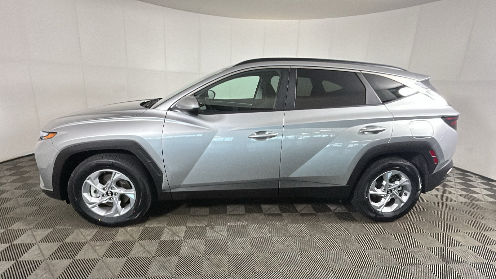 Certified 2024 Hyundai Tucson SEL FWD image 7