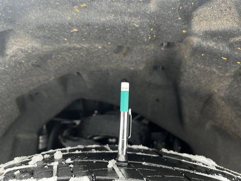 Used 2023 Ford F150 Lightning Platinum image 41