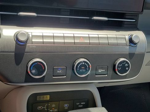 New 2026 Hyundai Kona SE FWD image 12