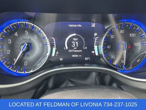 Used 2024 Chrysler Pacifica Touring-L FWD image 12