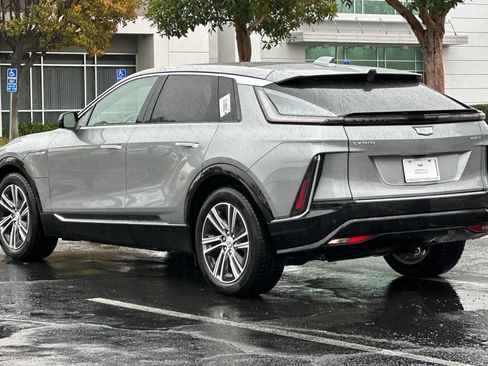 Used 2026 Cadillac Lyriq Luxury RWD image 5