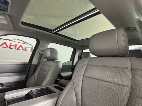 Used 2022 Toyota Tundra Limited AWD/4WD image 14
