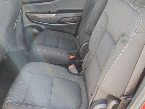 Used 2023 GMC Acadia SLE w/ Driver Convenience Package image 24