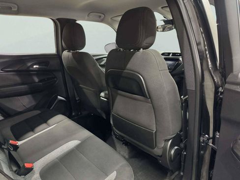 Used 2021 Chevrolet TrailBlazer LT w/ Convenience Package FWD image 23