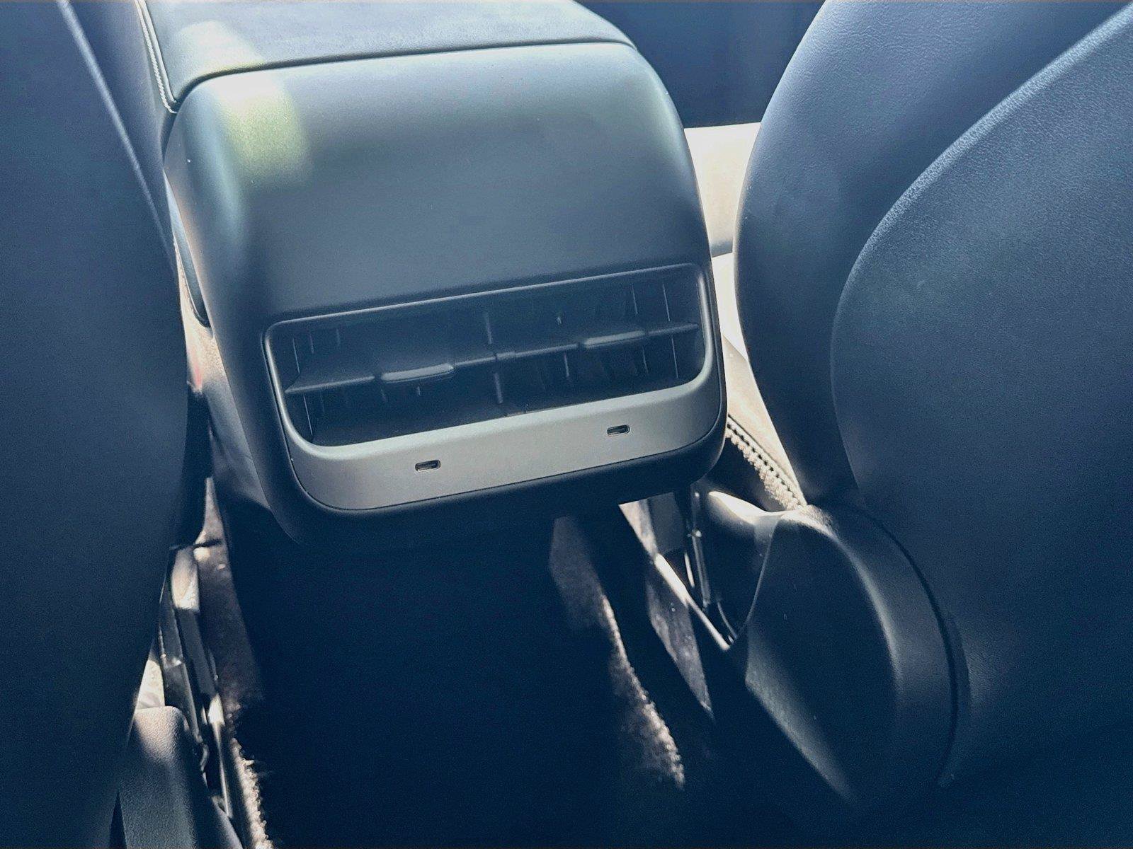 Used 2025 Tesla Model Y Long Range RWD image 23