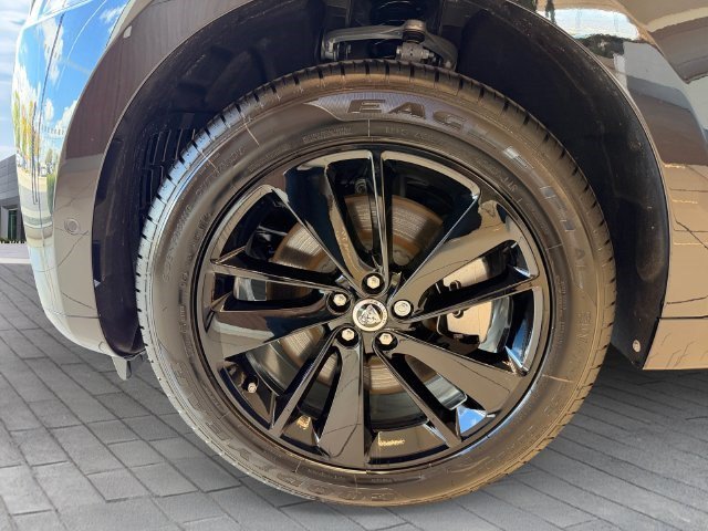 New 2026 Jaguar F-PACE R-Dynamic S AWD/4WD image 9