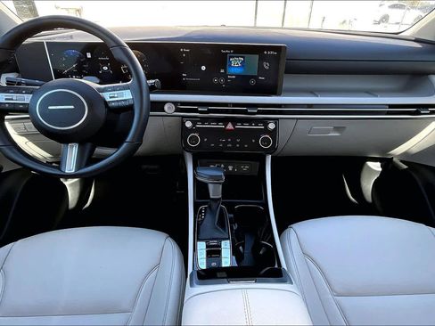 Certified 2025 Hyundai Tucson SEL image 13