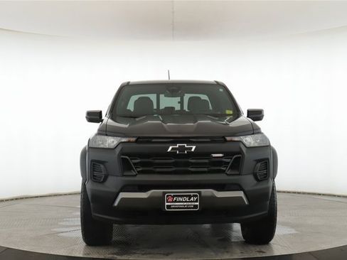 Used 2024 Chevrolet Colorado Trail Boss image 12
