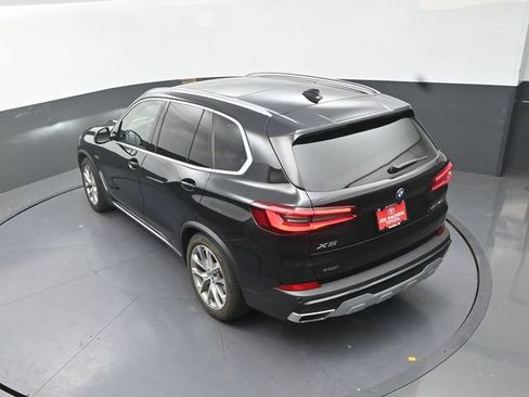Used 2022 BMW X5 xDrive45e AWD/4WD image 27