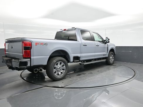 New 2026 Ford F250 Lariat w/ Chrome Package image 7