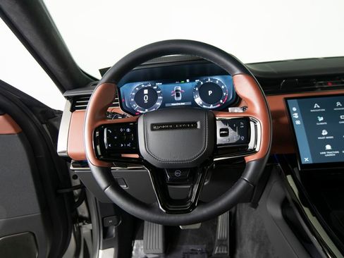 Used 2024 Land Rover Range Rover Sport image 15