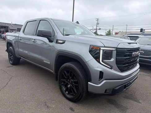 Used 2024 GMC Sierra 1500 Elevation AWD/4WD image 8