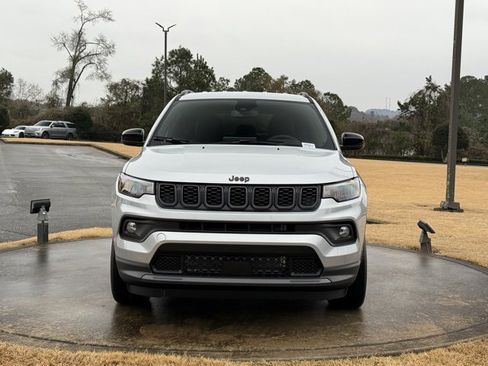 New 2026 Jeep Compass Latitude image 2