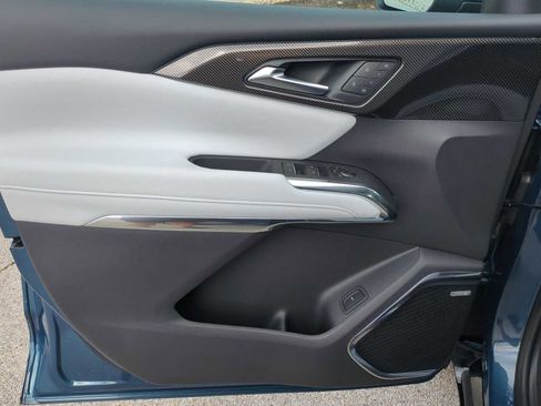 Used 2026 Chevrolet Traverse High Country w/ LPO, Floor Liner Package FWD image 22