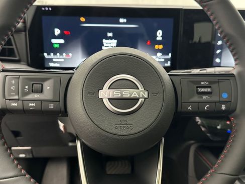 New 2025 Nissan Kicks SR w/ SR Premium Package image 15