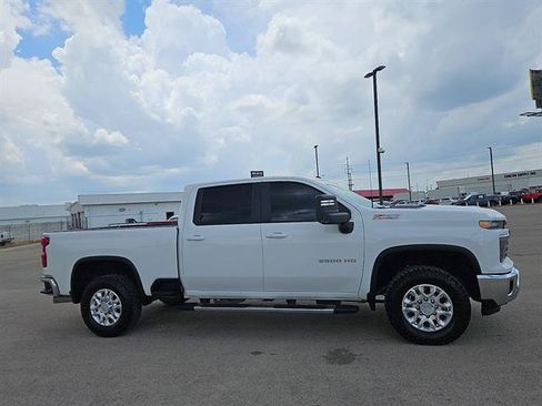 Used 2025 Chevrolet Silverado 2500 LT AWD/4WD image 6