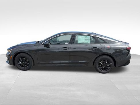New 2026 Kia K5 LXS FWD image 4