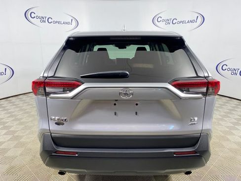 Certified 2024 Toyota RAV4 LE AWD/4WD image 5