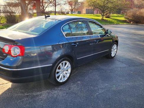 Used 2006 Volkswagen Passat 2.0T image 5