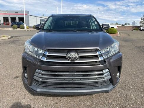 Certified 2018 Toyota Highlander Limited AWD/4WD image 2