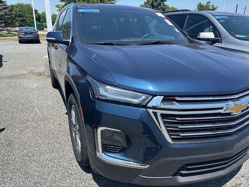 Used 2023 Chevrolet Traverse LT w/ LPO, Floor Liner Package AWD/4WD image 9