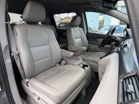 Used 2017 Honda Odyssey Touring image 21