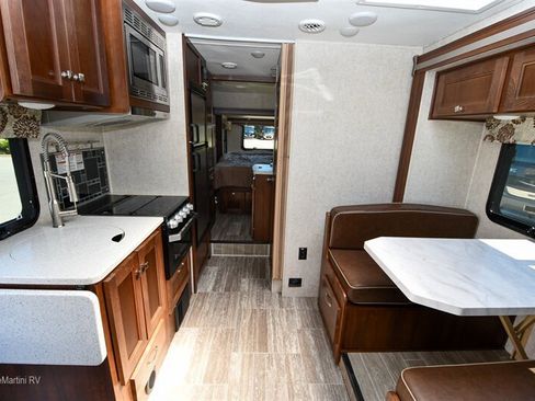 Used 2018 Mercedes-Benz Sprinter 3500 image 4